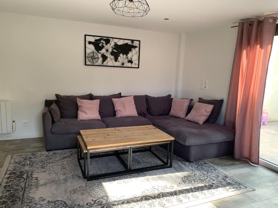 Maison Familiale Centre Dijonヴィラ エクステリア 写真